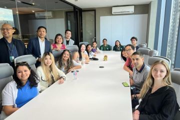 Conference_Room_group_photo